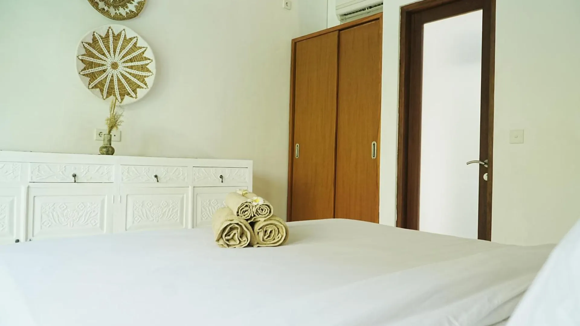 Forena Seminyak Villa